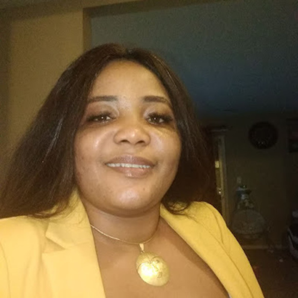 Meet your Posher, Florence - Picture 1 of 2